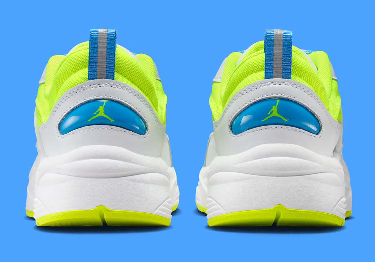 Jordan Style Bones Runner 93 Volt detail 2