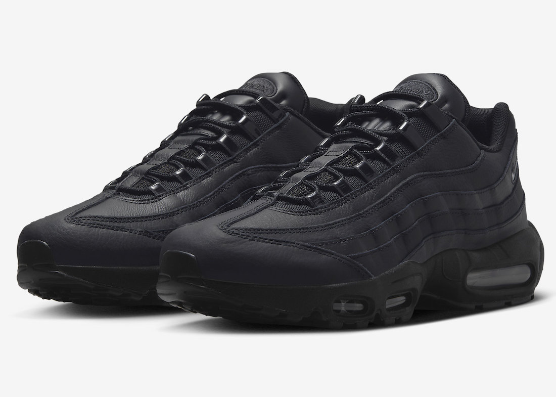 Valentino Style Air Max 1 95 Triple Black detail 3