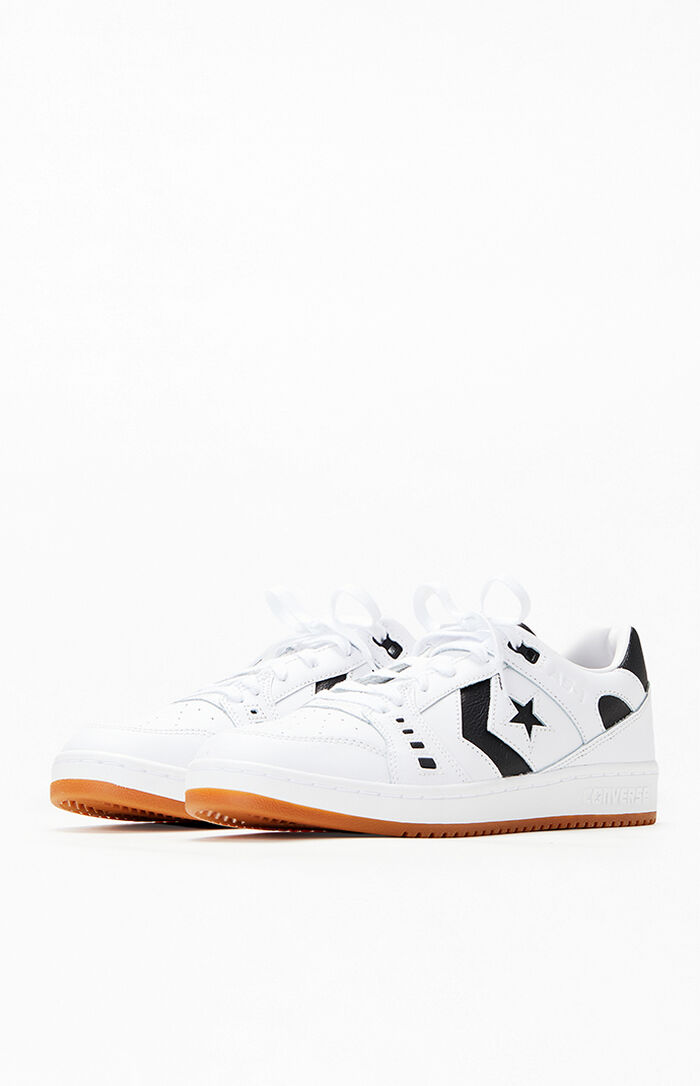 LV Style One Star Pro 111 Triple White detail 4