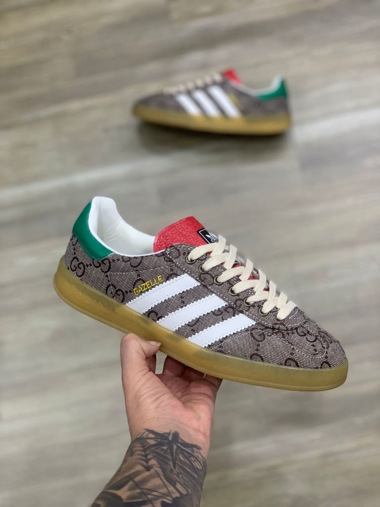 Gucci Style Gazelle 136 Beluga detail 4
