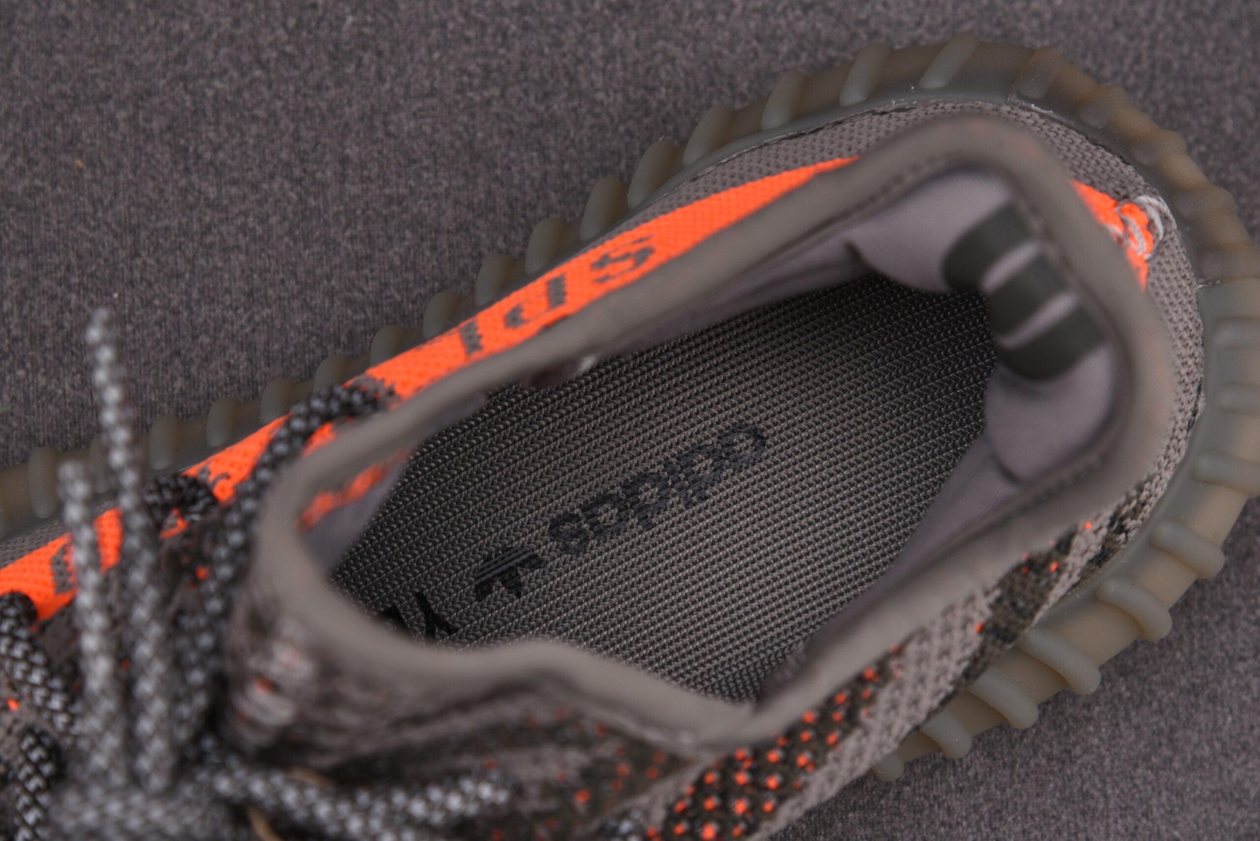 Adidas Style Trainer Sneaker 146 Beluga detail 3