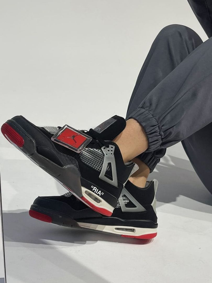 New Balance Style Air Jordan 4 Retro 152 Onyx detail 4