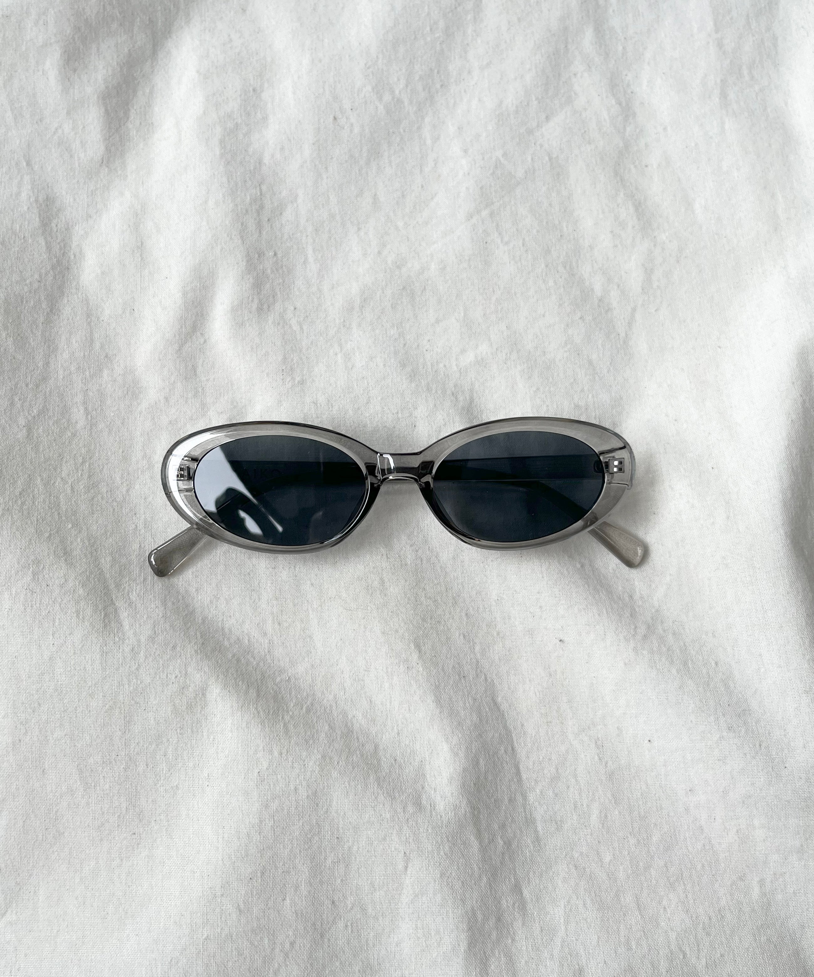 Gucci Style Kaiko 154 Grey Fog detail 3