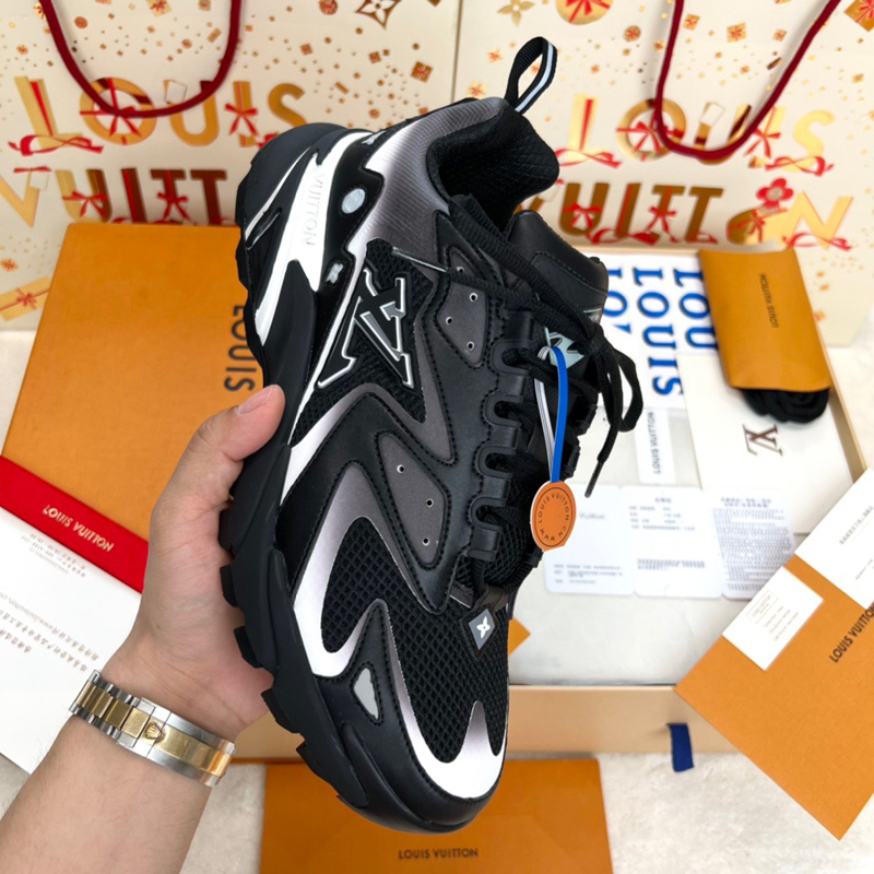 LV Style Bones Runner 167 Bred detail 2