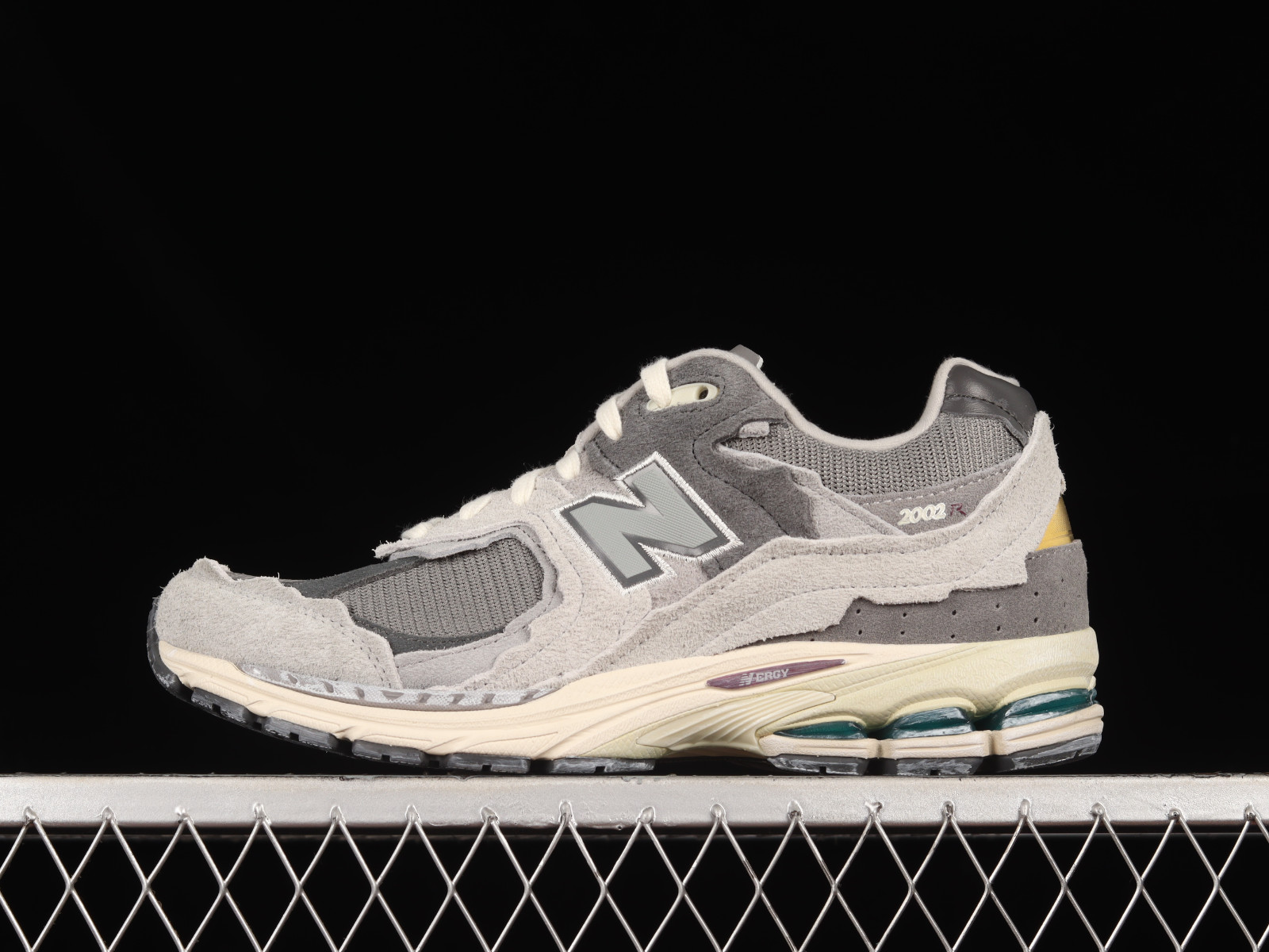 New Balance 2002R Protection Pack Rain Cloud detail 2