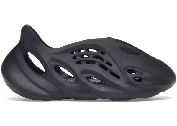 Jordan Style Yeezy Foam Runner 218 Triple Black detail 4