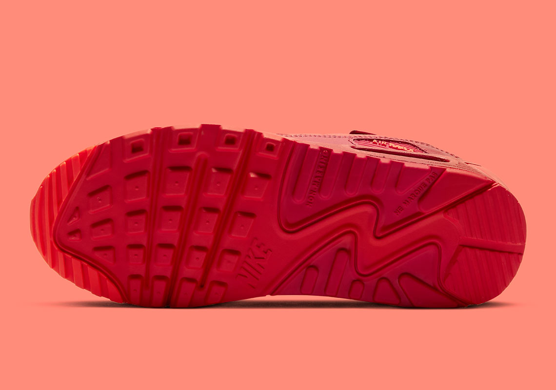 On Style Bones Runner 221 UNC detail 5