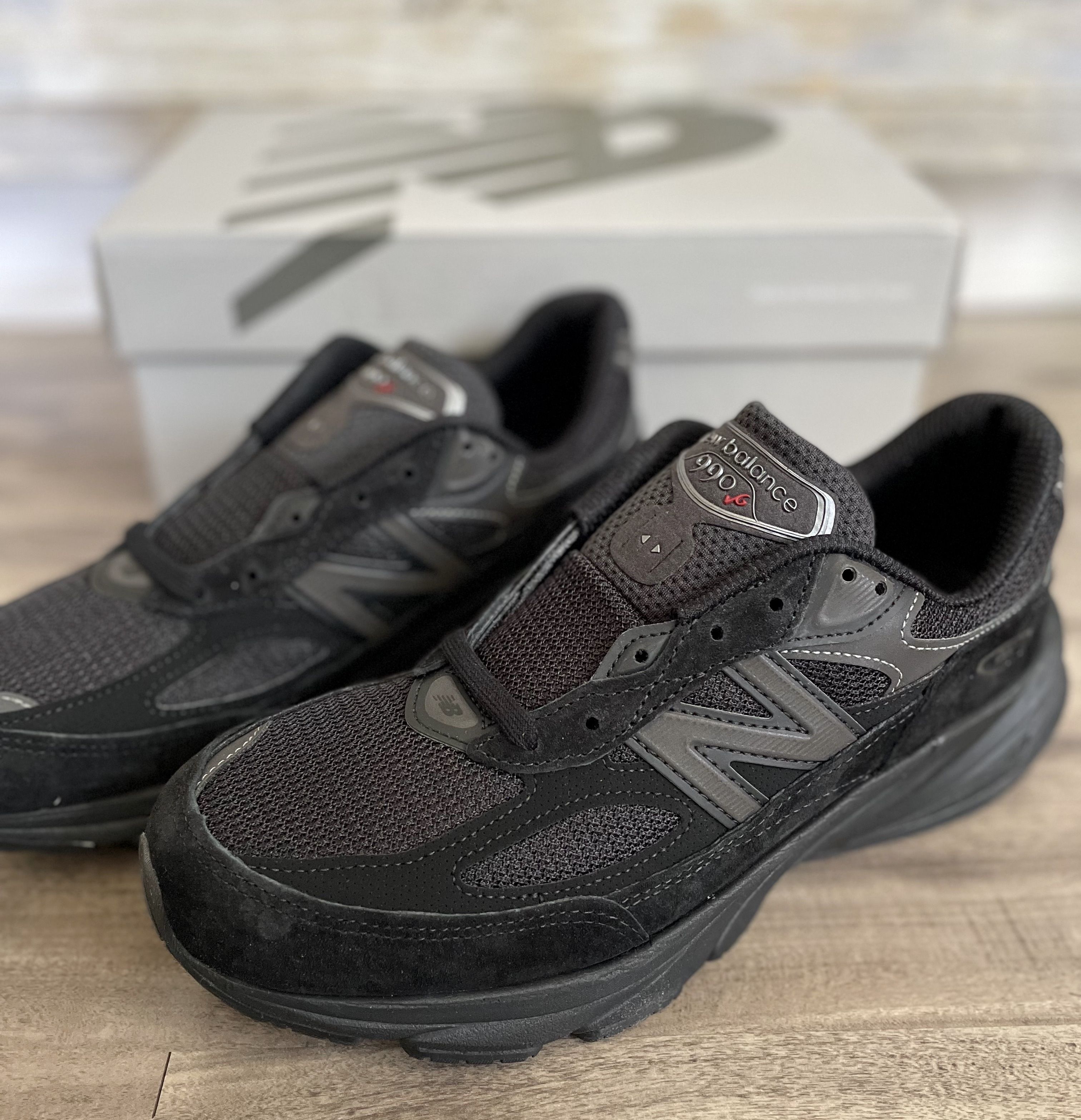 Yeezy Style 990v6 237 Onyx detail 2