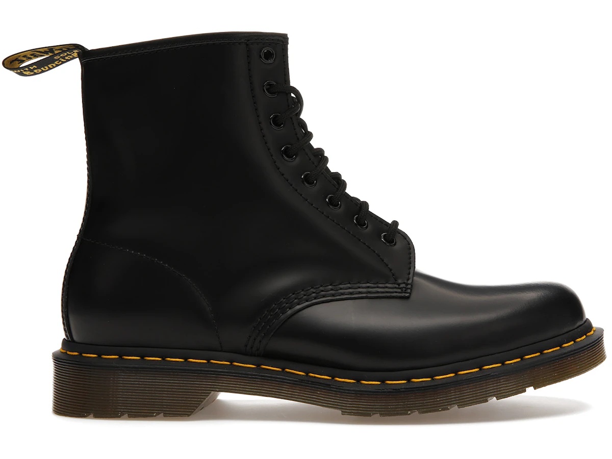 Dr Martens 1460 Smooth Boot Black detail 3