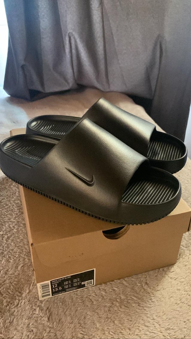 Nike Calm Slide Black detail 4
