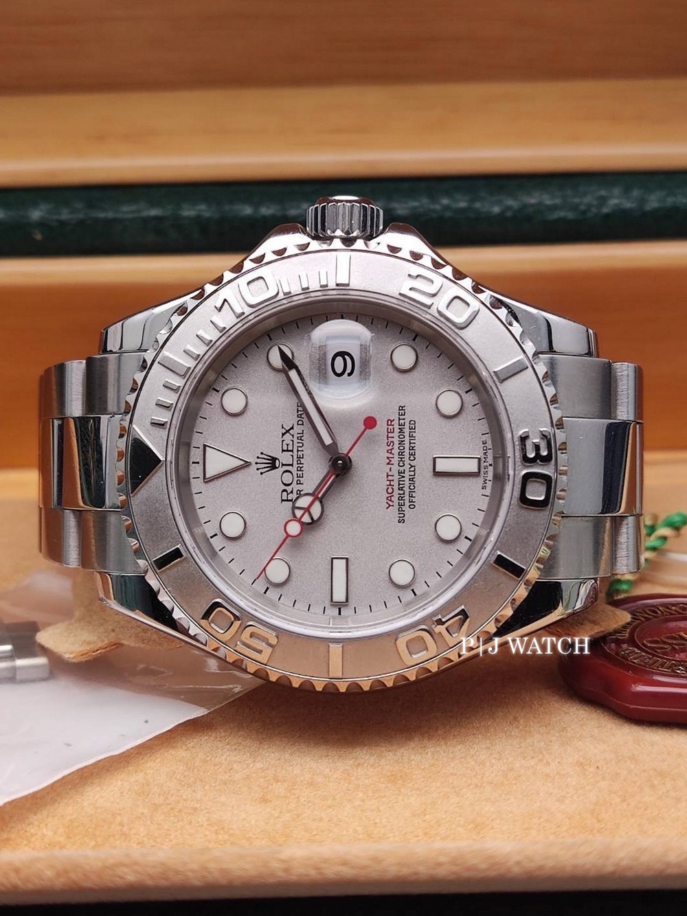 PP Style Yacht-Master 40 27 Silver Dial / Leather detail 2