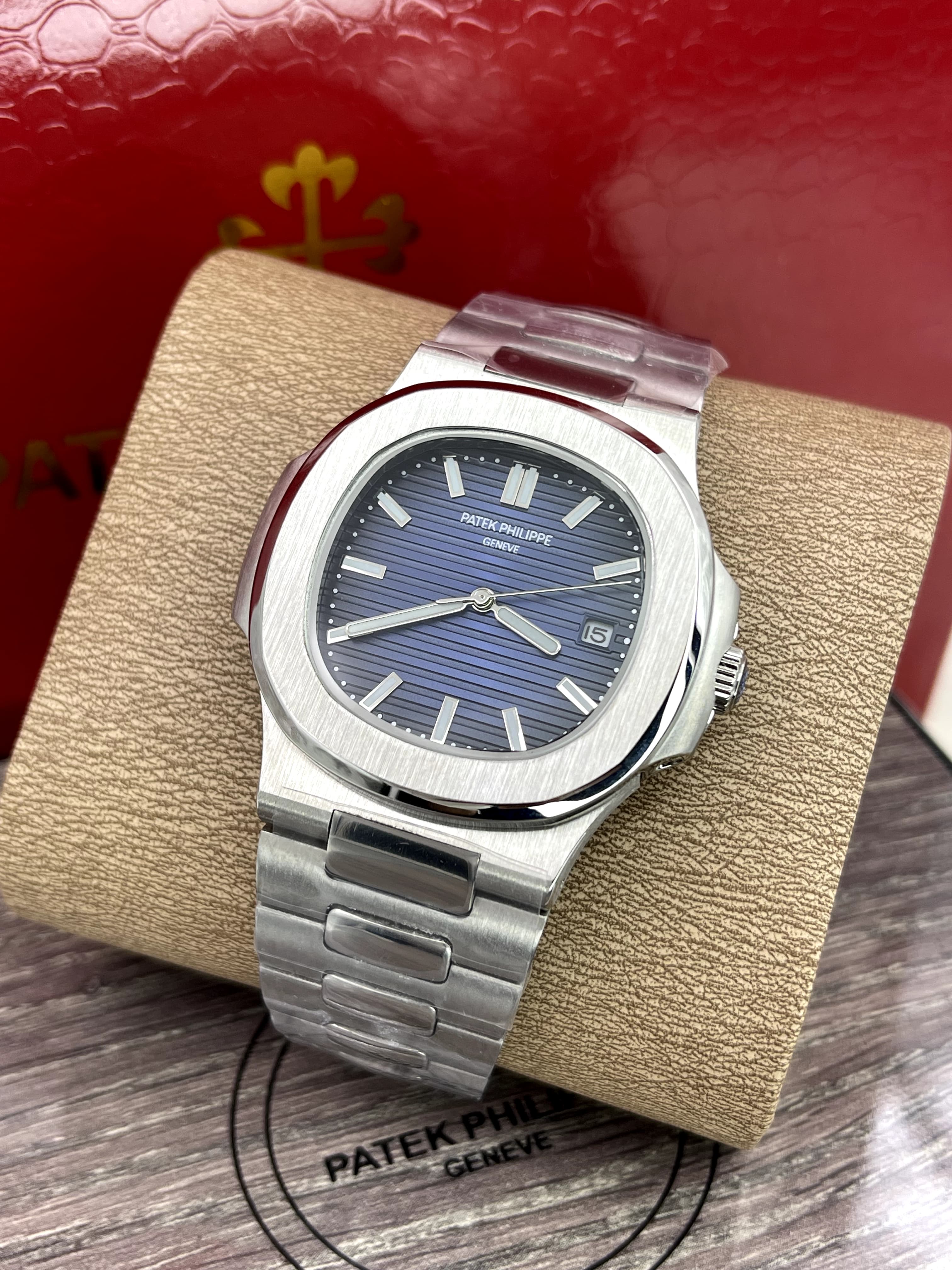 Richard Mille Style Nautilus 5711 81 Blue Dial / Steel detail 4