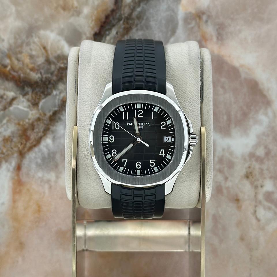 AP Style Aquanaut 5167 82 Meteorite Dial detail 2