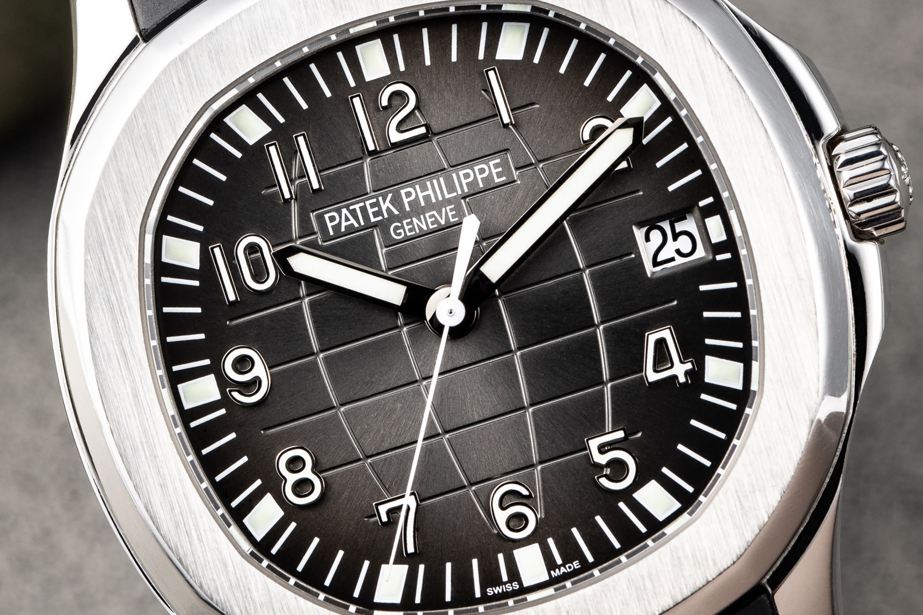 AP Style Aquanaut 5167 82 Meteorite Dial detail 3