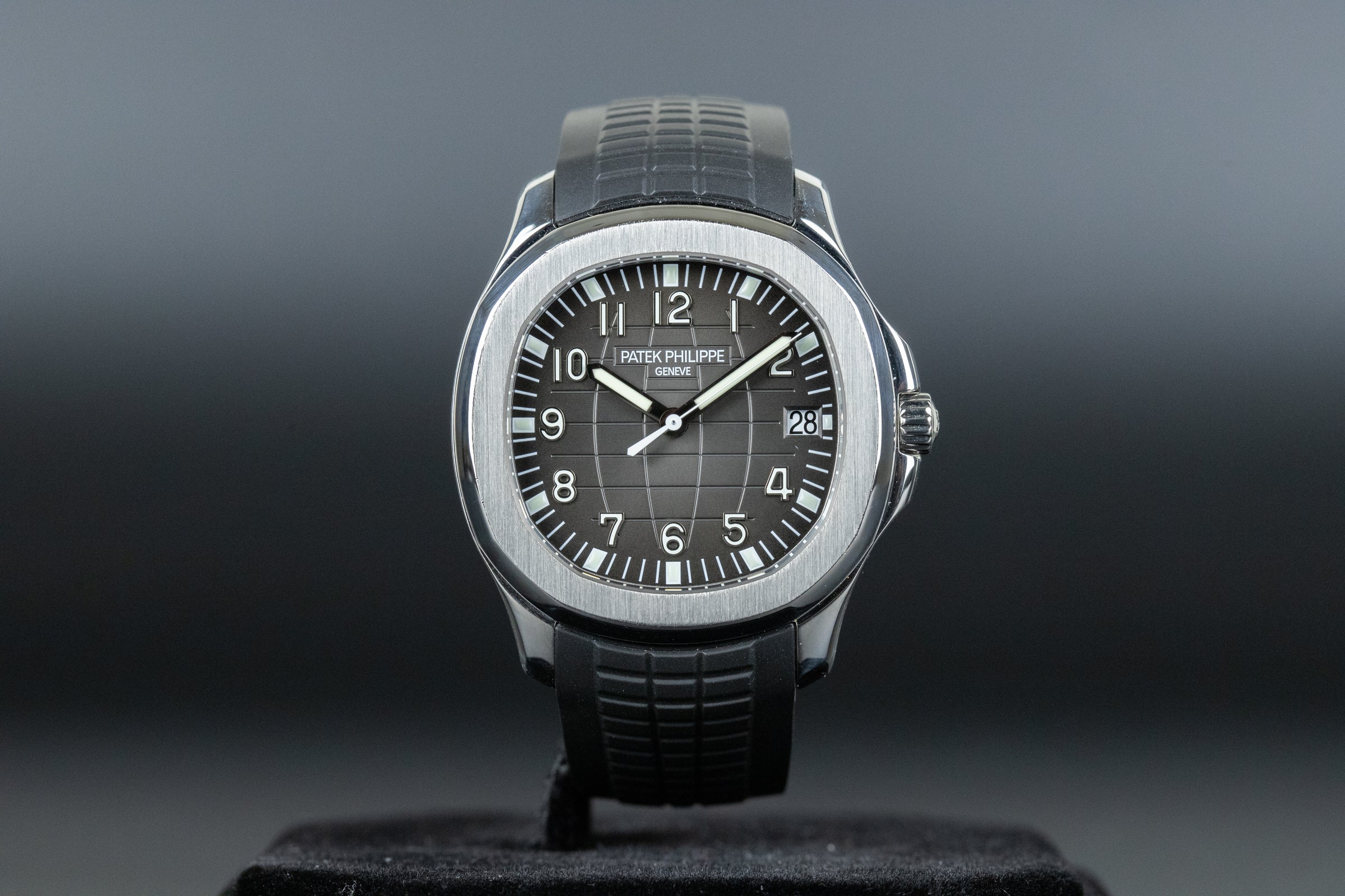 AP Style Aquanaut 5167 82 Meteorite Dial detail 4