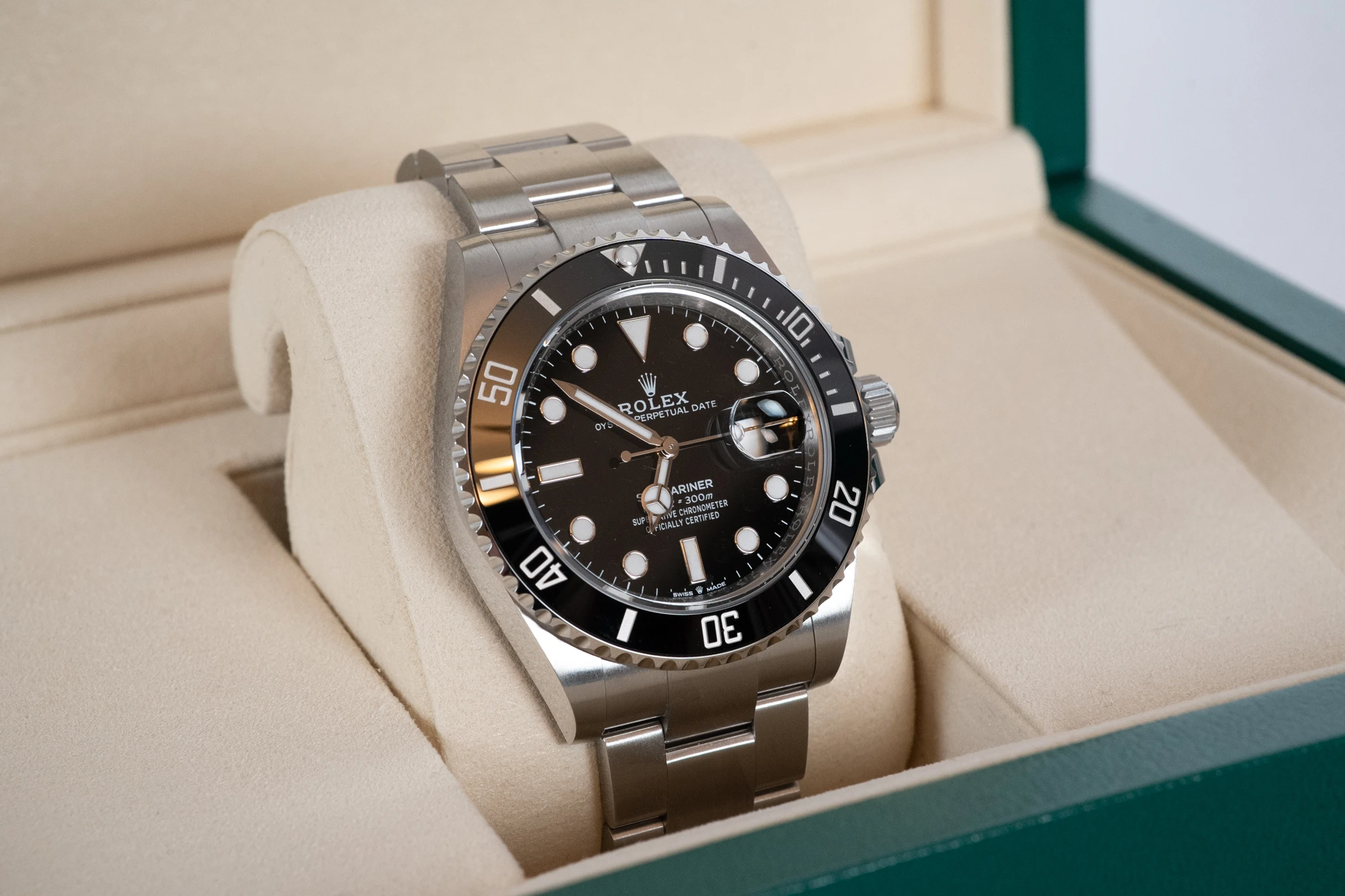 PP Style Submariner Date 109 Silver Dial / Leather detail 3