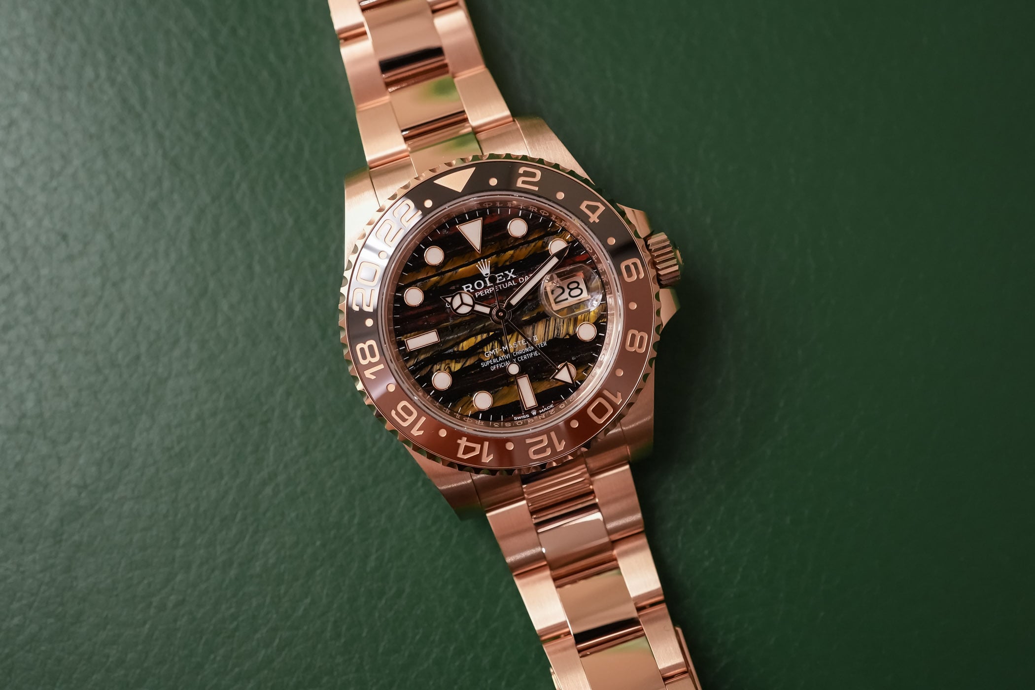 Cartier Style GMT-Master II 125 Full Gold detail 4