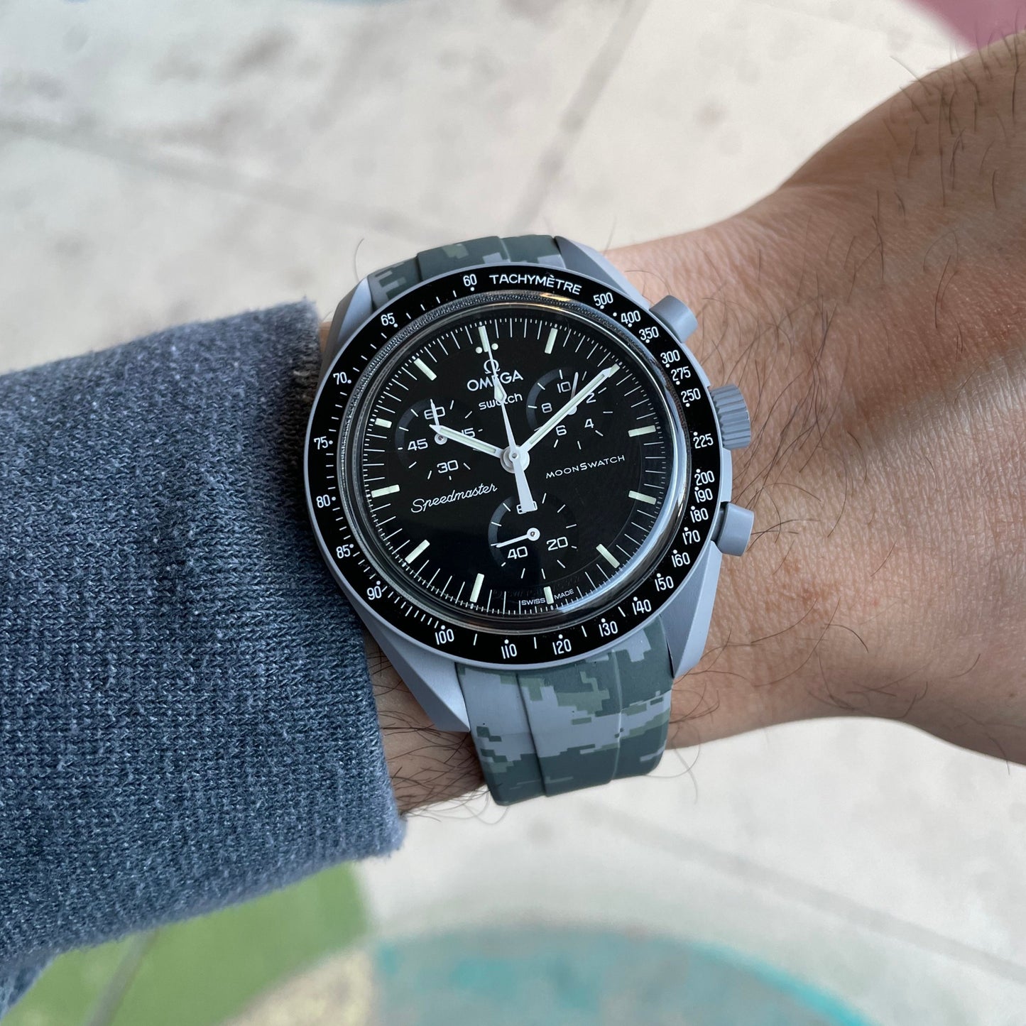 Panerai Style Speedmaster Moonwatch 126 Grey Dial / Rubber detail 2