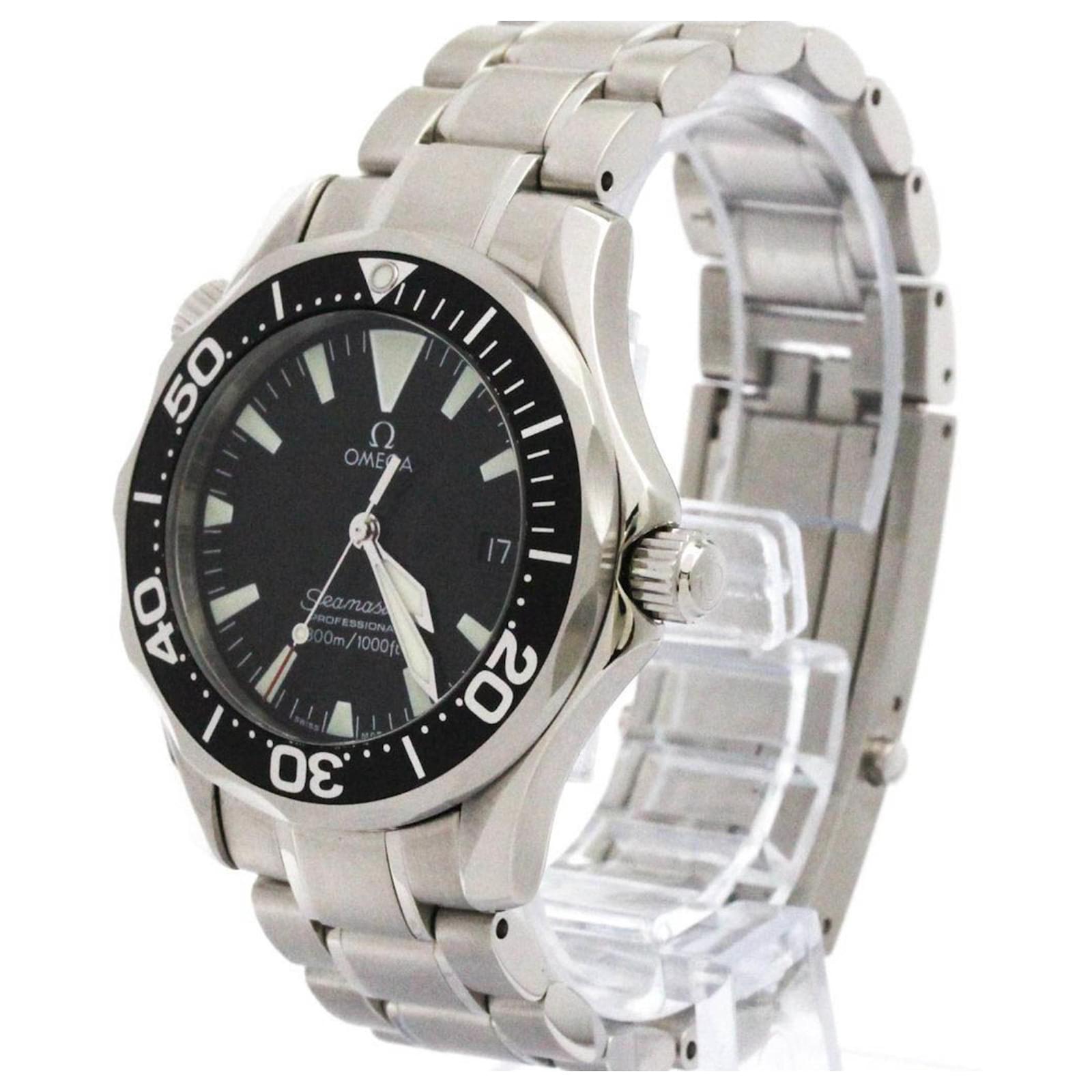 Omega Style Seamaster 300 136 Black Dial / Steel detail 4