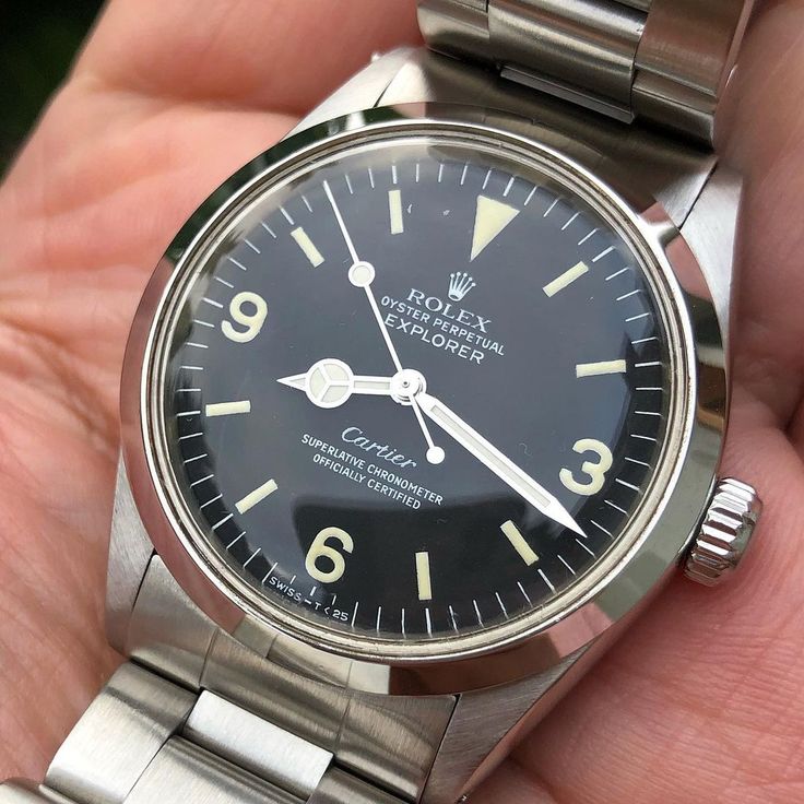 Cartier Style Explorer 40 139 Ceramic Bezel detail 2