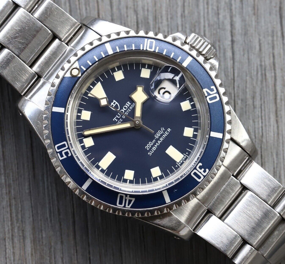 Omega Style Submariner Date 147 Blue Dial / Steel detail 4