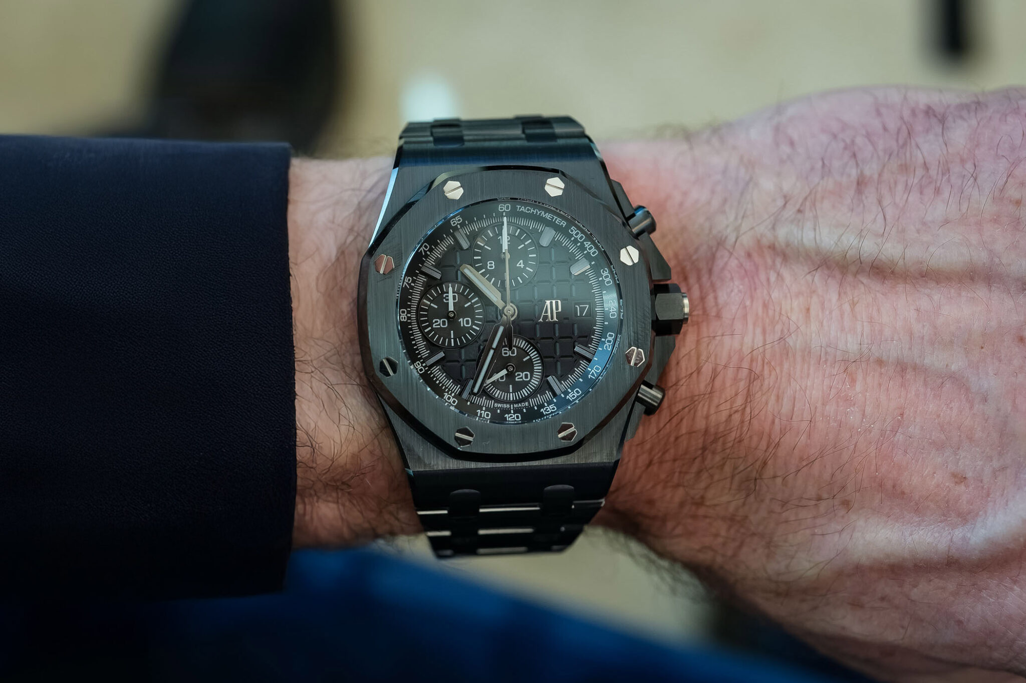 AP Style Royal Oak Offshore 42 Chrono Black Mega Tapisserie detail 3