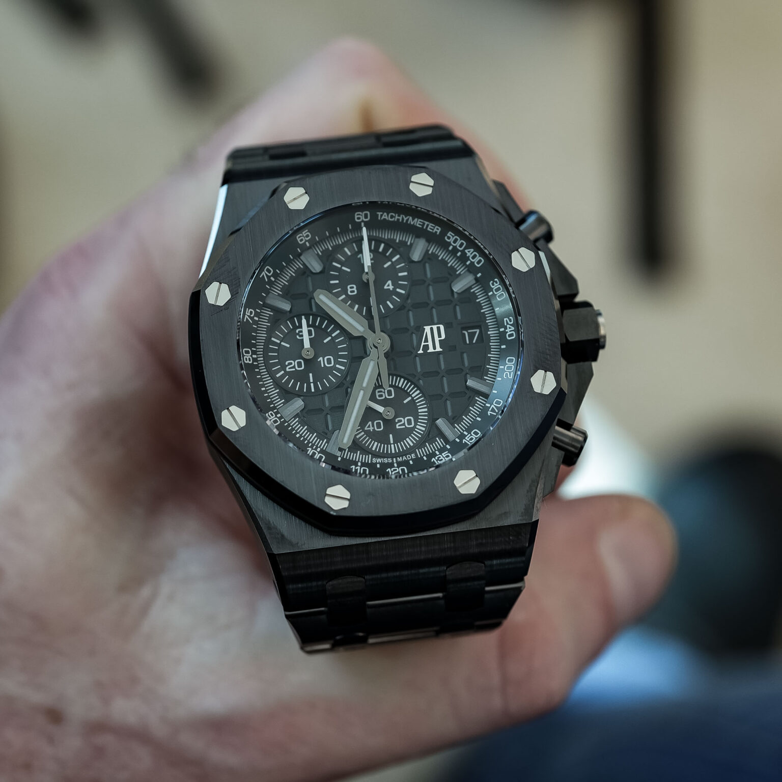 AP Style Royal Oak Offshore 42 Chrono Black Mega Tapisserie detail 4