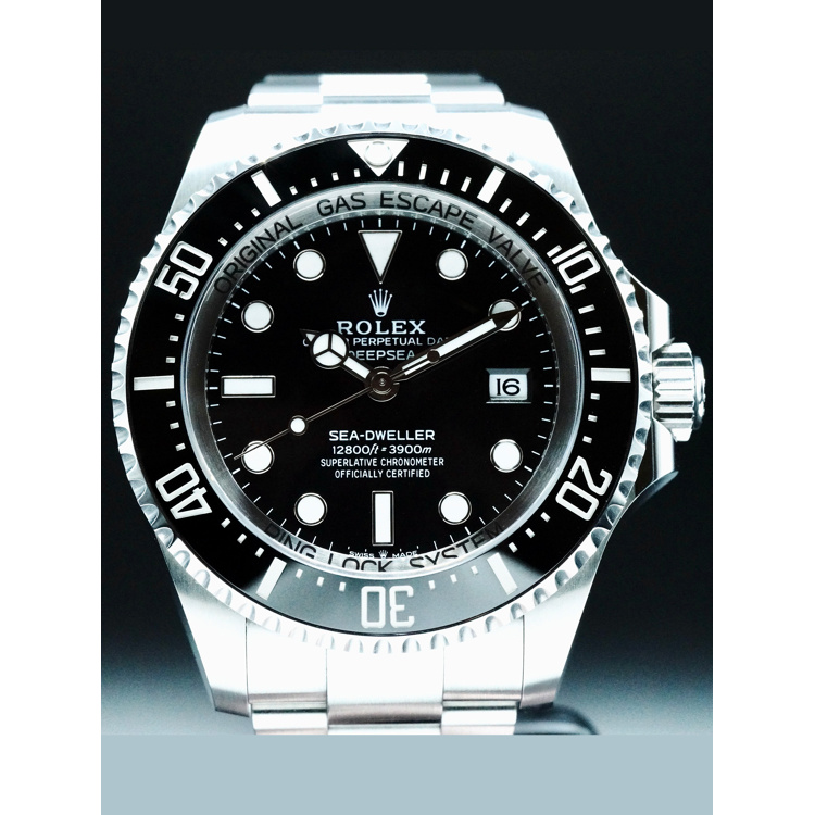 Rolex Style Sea-Dweller 43 Deepsea Black detail 4