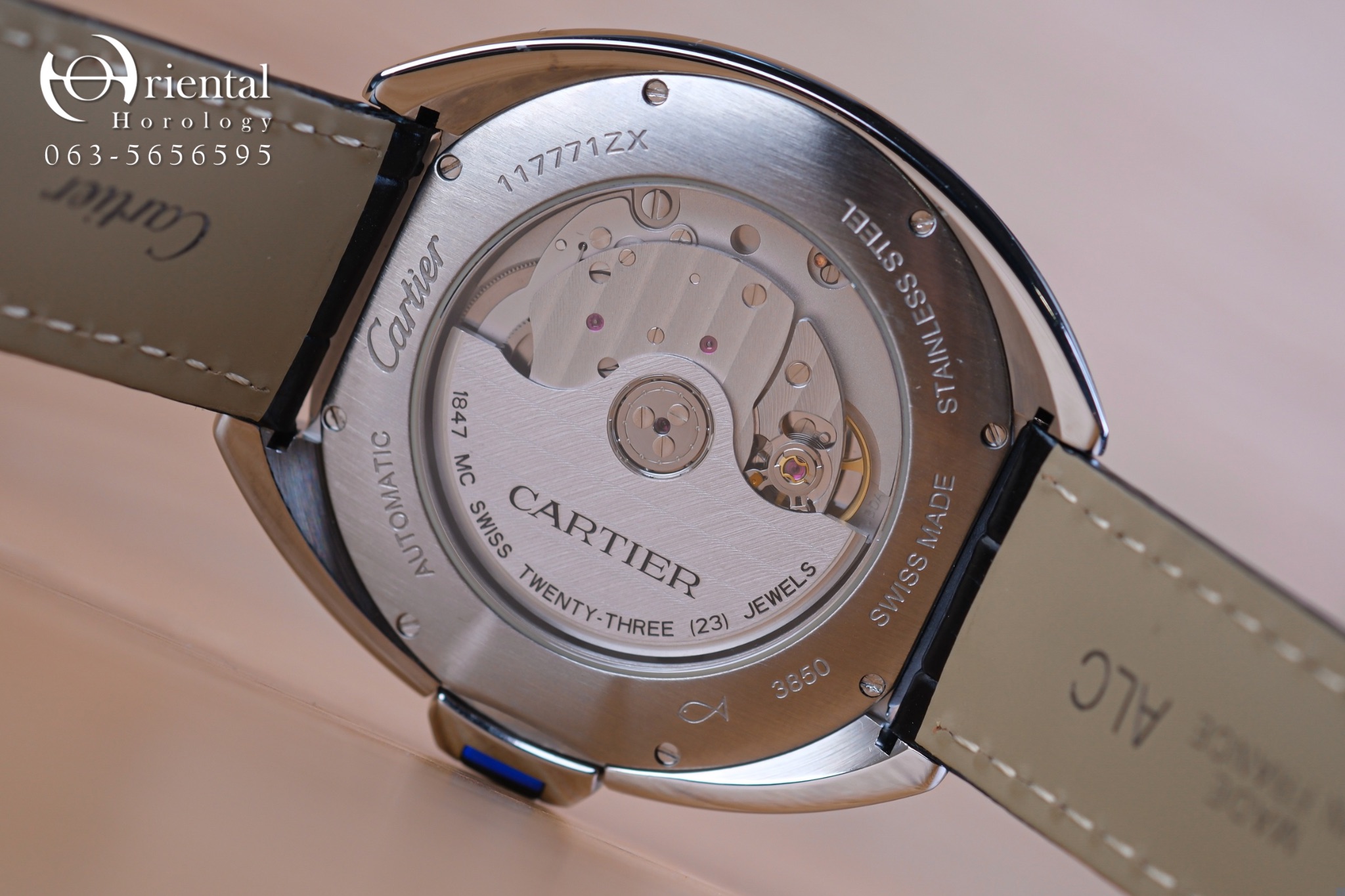 Cartier Style Explorer 40 195 Meteorite Dial detail 3