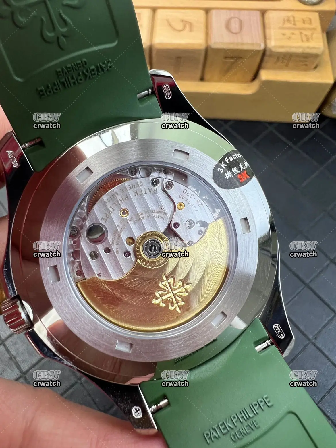 Hublot Style Aquanaut 5167 205 Green Dial / Steel detail 3